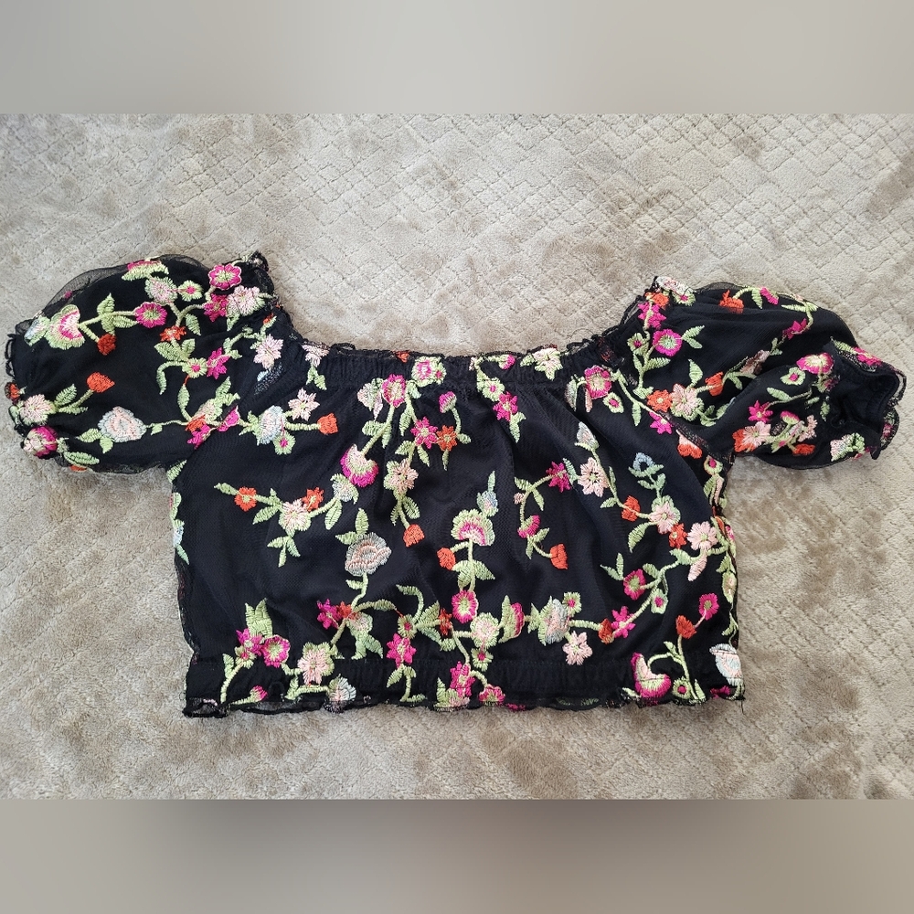 Ambiance‎ Black Floral Top